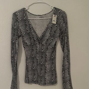 NWT Express Black and White Animal Print V-Neck Long Sleeve Top